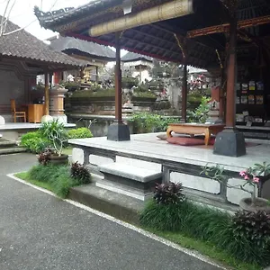 Homestay Pratama House